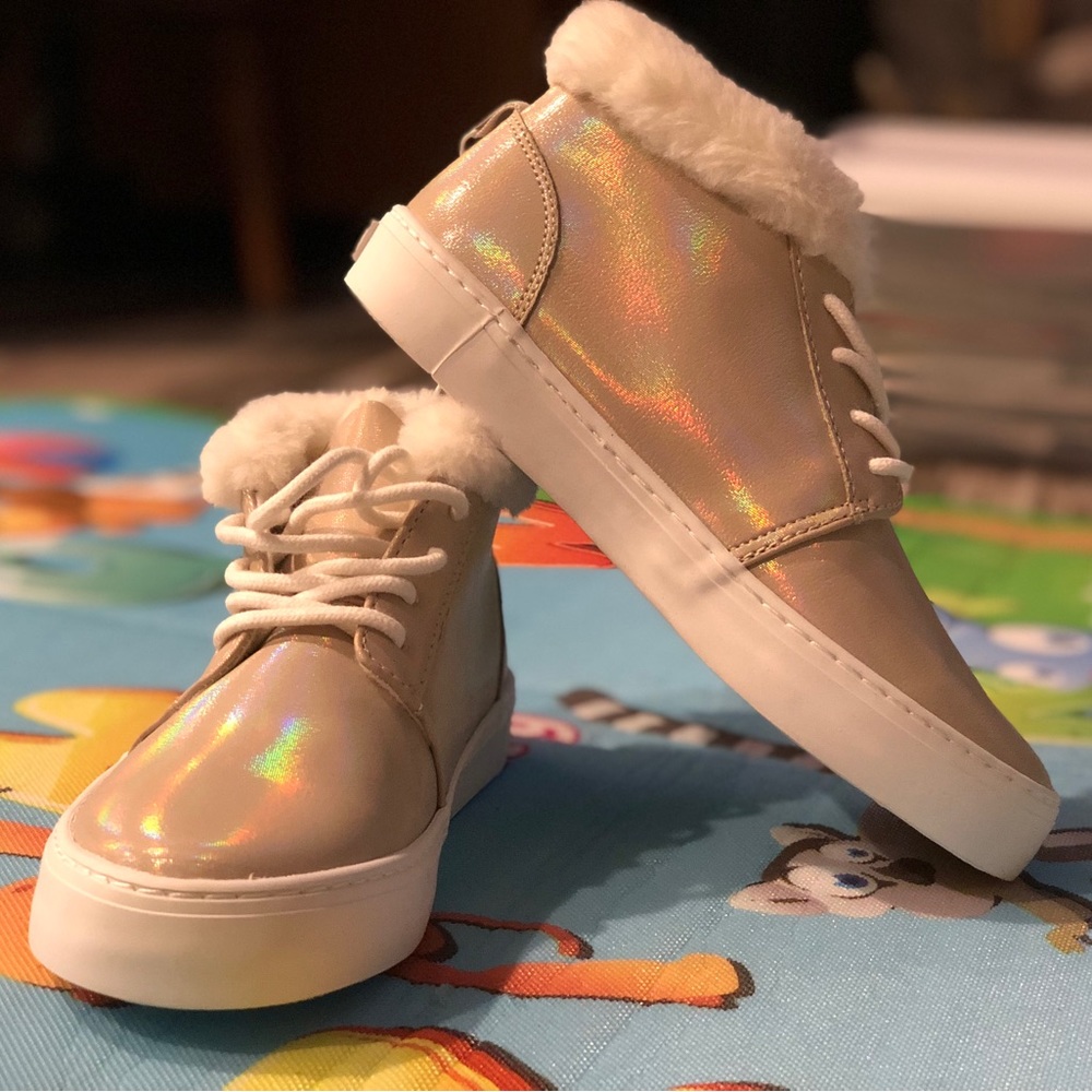 Old Navy Girls iridescent  casual gold faux fur sneaker